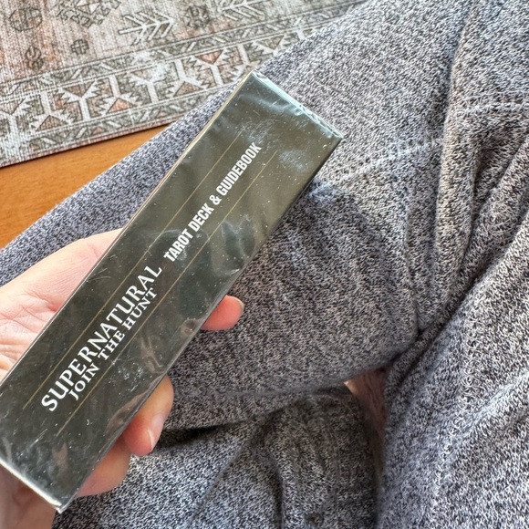 Supernatural Tarot Deck & Guidebook - Picture 2 of 3